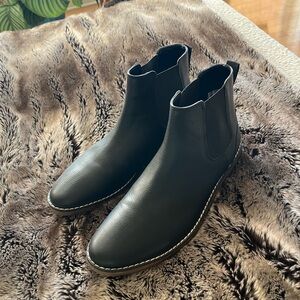 Sperry Black Leather Ankle Boots